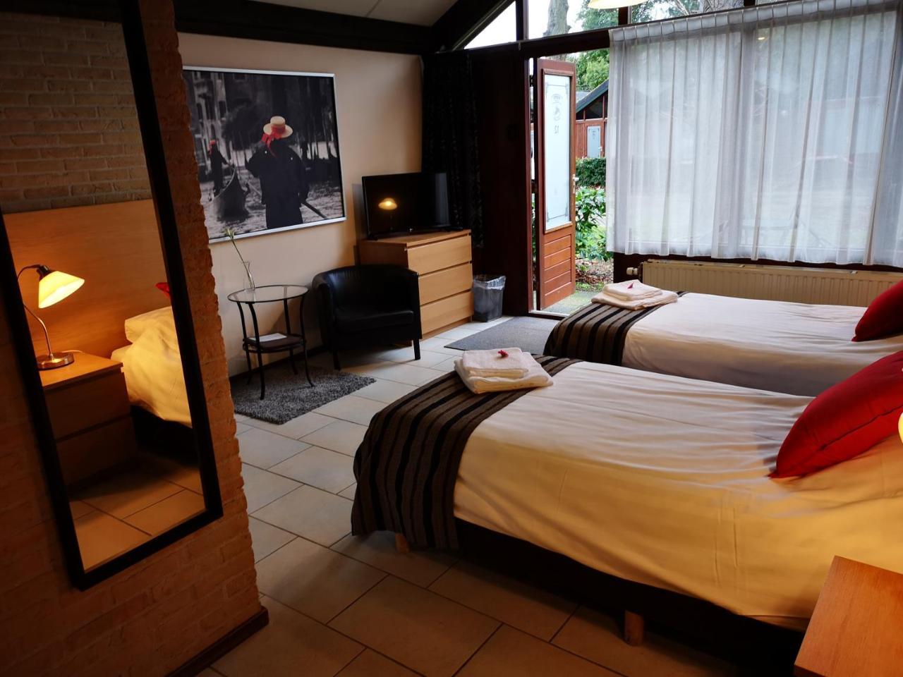 Motel Oostvoorne Exteriör bild