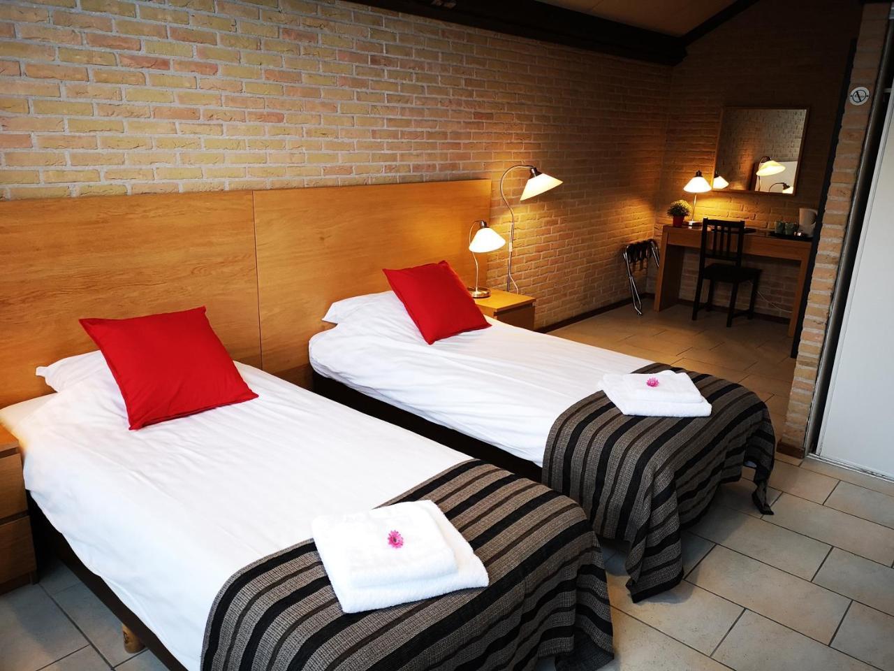 Motel Oostvoorne Exteriör bild